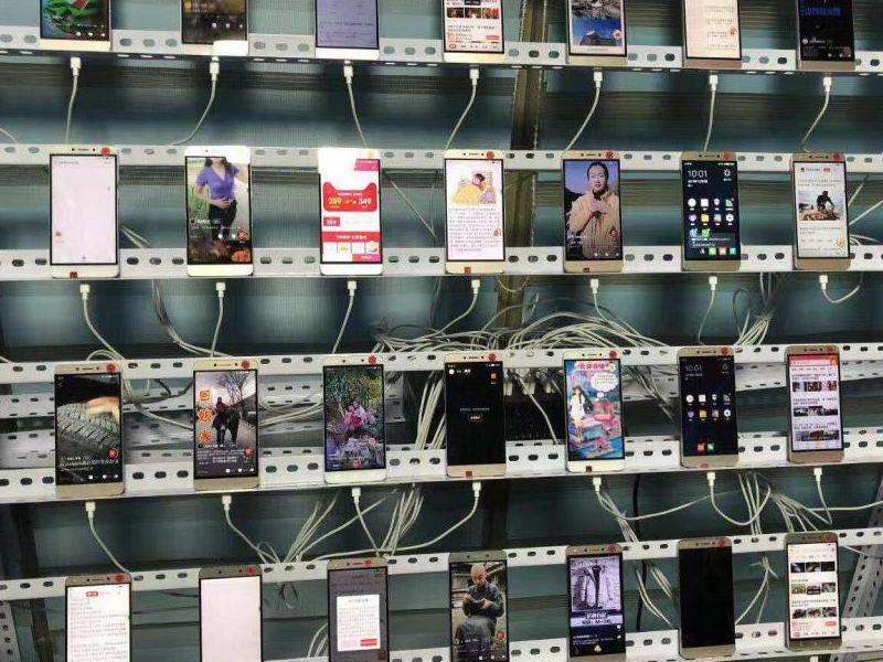 WhatsApp多部手机登录：如何在多台设备上同时使用？